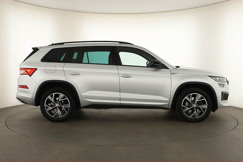 Škoda Kodiaq (2023) 2.0 TDI - fotka 6 z 20