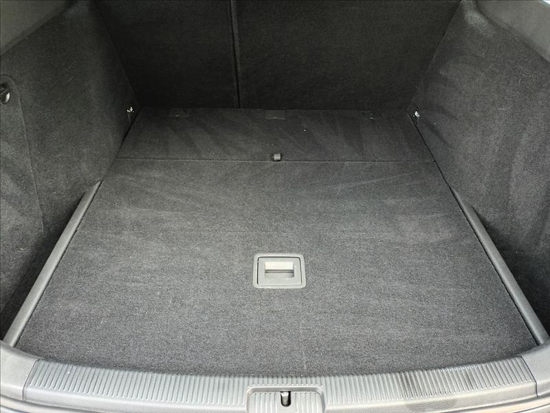 Volkswagen Golf 1,2 TSI,77KW,DIGIKLIMA,SERVIS - fotka 18 z 36