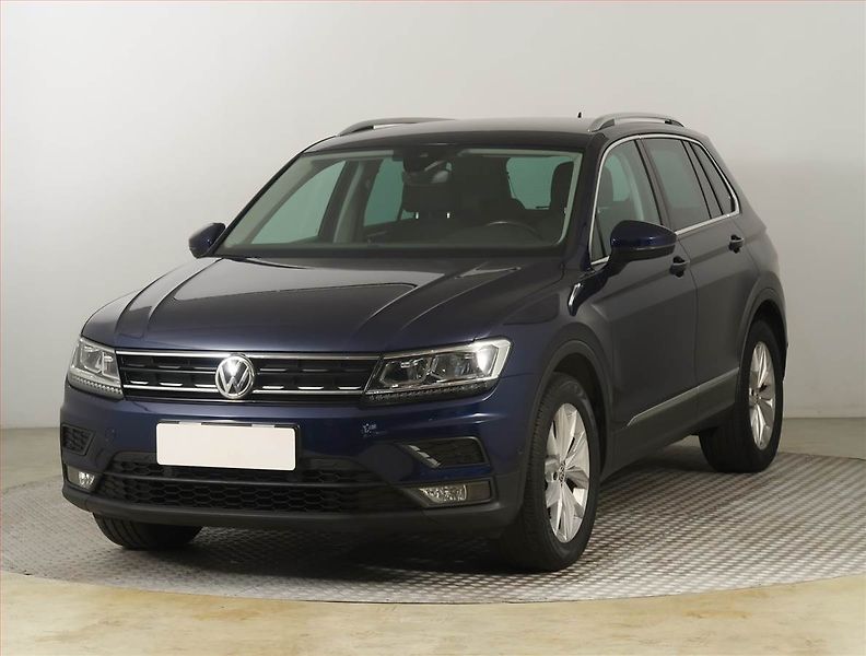 Volkswagen Tiguan (2019) 1.5 TSI - fotka 2 z 23