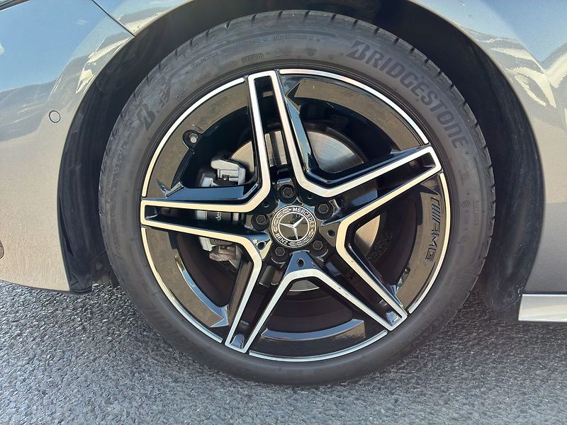 Mercedes-Benz Třídy A A 200 d - fotka 26 z 26