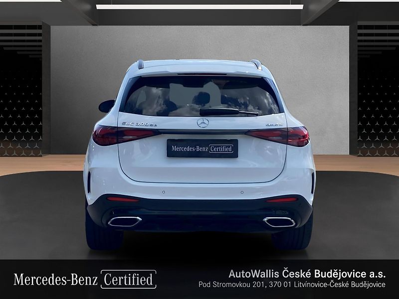 Mercedes-Benz GLC 300 de 4M AMG  - fotka 4 z 27