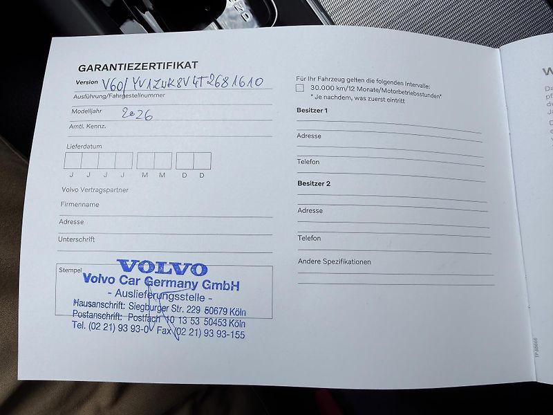 Volvo V60 B4 FWD // PLUS DARK + kola - fotka 54 z 54