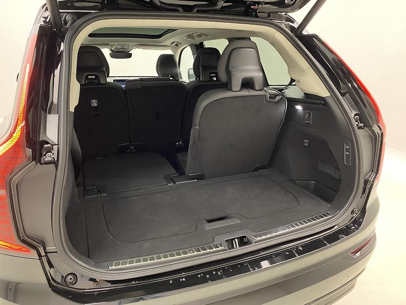 Volvo XC90 (2026) B5 AWD AUT DARK PLUS 7míst - fotka 23 z 70