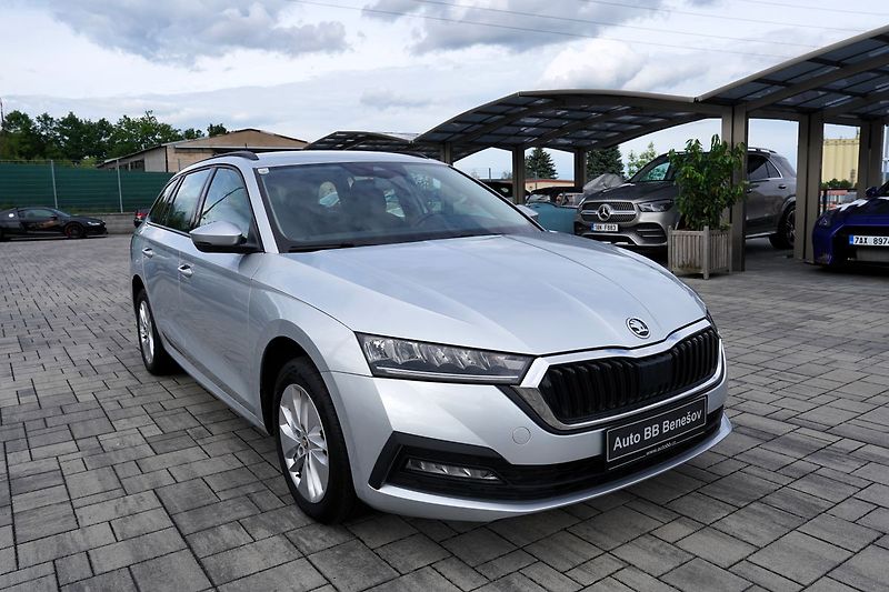 Škoda Octavia IV  2.0 TDI DSG 4x4/150 PS - fotka 8 z 43