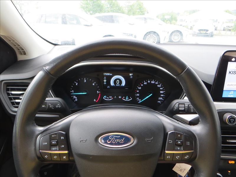 Ford Focus 1,5 TDCi Trend Edition Kamera - fotka 21 z 23