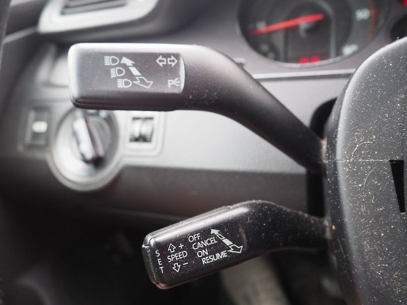Volkswagen Passat Variant (2008) 1.9 TDI, 77 kW - fotka 21 z 30