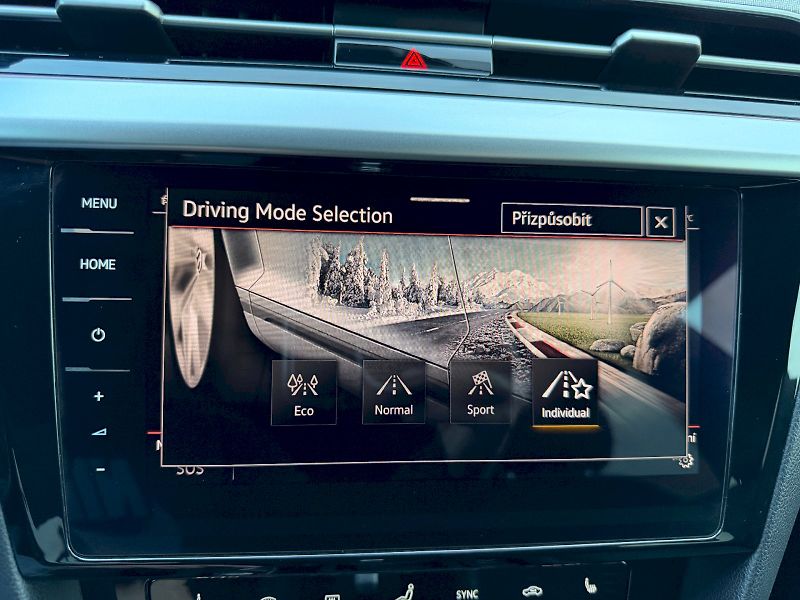Volkswagen Arteon Shooting Brake (2021) 2,0TDI 147kW R-LINE 4MOTION - fotka 30 z 40