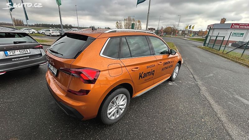Škoda Kamiq (2025) 1.0TSI DSG Top Selection - fotka 5 z 21