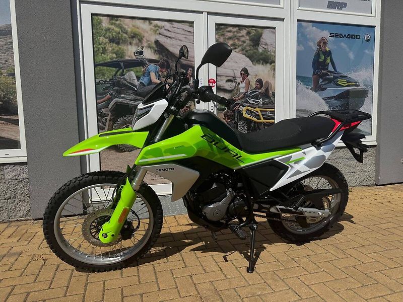 CFMOTO 250 Dual Sport - fotka 2 z 6