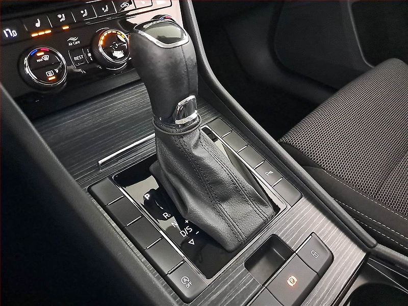 Škoda Superb (2023) Style 2.0 TDI - fotka 13 z 21