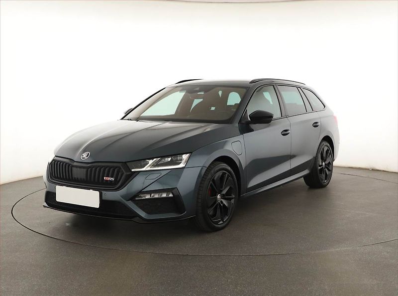 Škoda Octavia (2021) RS 1.4 TSI iV - fotka 2 z 22