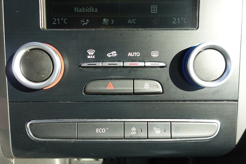 Renault Mégane 1,2TCe M/T - fotka 19 z 30