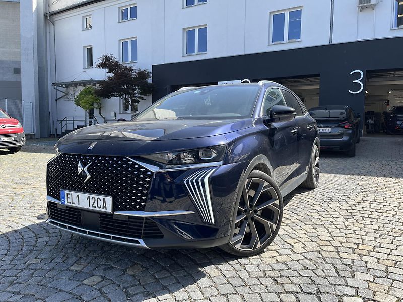 DS Automobiles DS7 E-TENSE OPERA 360k 4x4, PANO - fotka 1 z 19