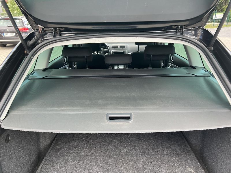 Škoda Octavia 1,2TSi DSG combi Autoklima - fotka 37 z 43