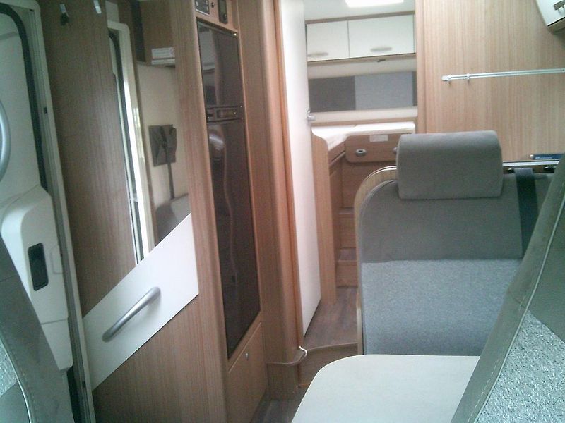 Fiat (2022) CaproCardo 477 2.2 JTD 140 PS - fotka 10 z 20