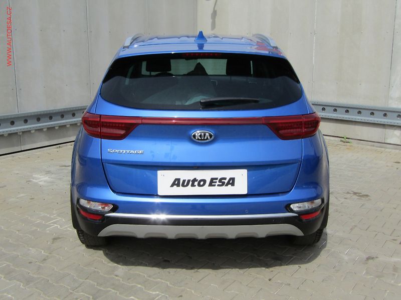 Kia Sportage (2021) 1.6 CRDi, ČR, TOP - fotka 5 z 21