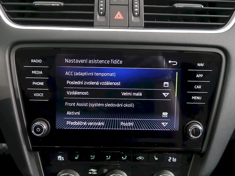 Škoda Octavia (2020) STYLE 2.0TDI 110KW DSG PANORAM - fotka 30 z 47