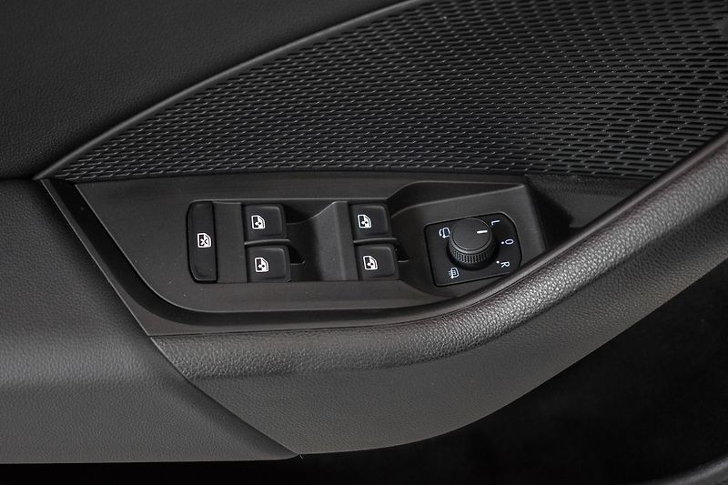 Škoda Octavia 1.5 TSI STYLE*ACC*DPH*ČR 1.MAJ - fotka 14 z 38