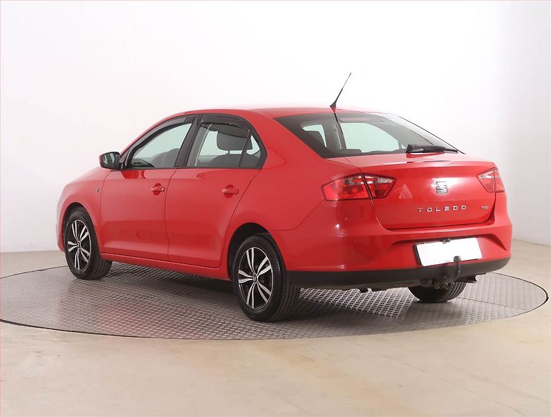 Seat Toledo (2015) 1.2 TSI, Serv.kniha - fotka 4 z 17
