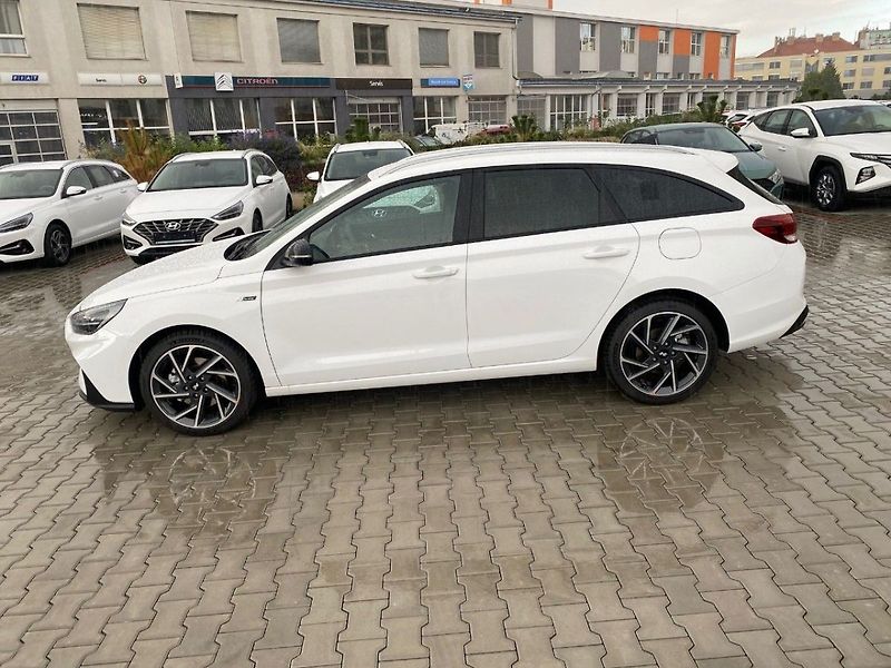 Hyundai i30 WG FL 1,5 TGDI N LINE SAFETY - fotka 2 z 8
