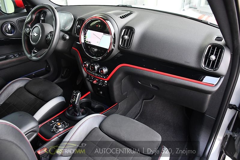 Mini Countryman JCW ALL4  300K ČR - fotka 15 z 56