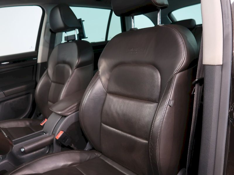Škoda Superb (2013) L&K 2.0TDI 125KW 4x4 WEBASTO P - fotka 12 z 34