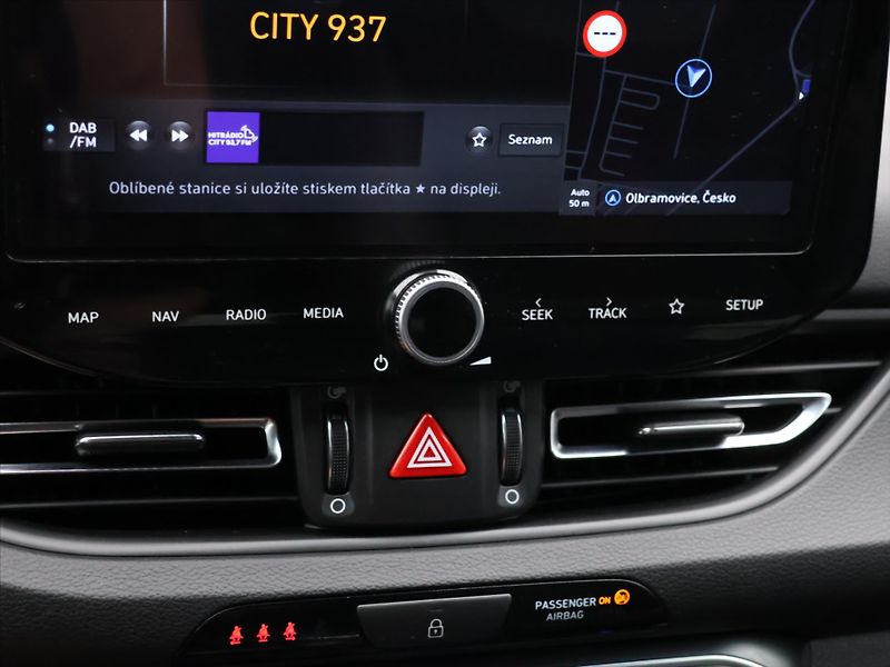 Hyundai i30 1,5 T-GDI 117kW N-Line Premium - fotka 23 z 34
