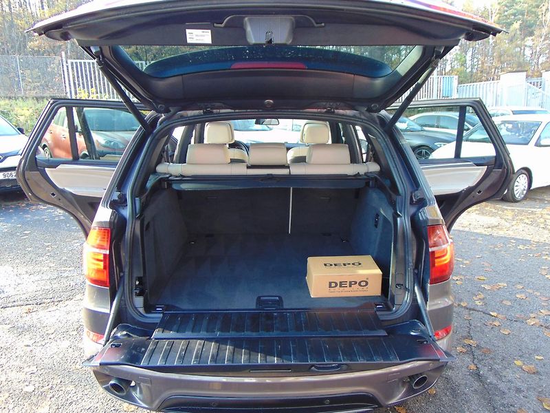 BMW X5 3,0 D - fotka 20 z 21