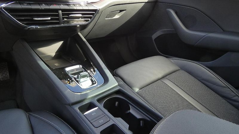 Škoda Octavia Combi 2,0 TDI Style DSG 110 kW - fotka 6 z 23