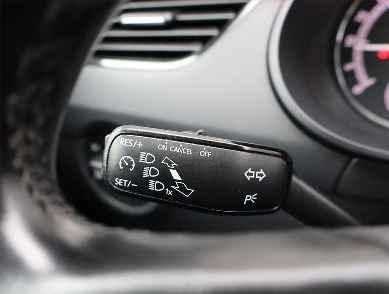 Škoda Octavia (2020) Ambition 1.6 TDI, Tempomat - fotka 16 z 16