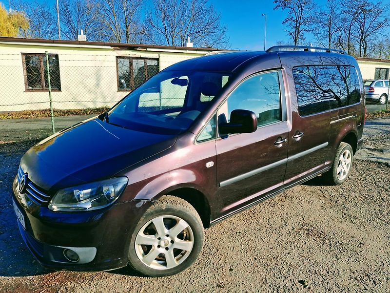 Volkswagen Caddy Maxi TDI 4x4 7 míst  - fotka 3 z 50