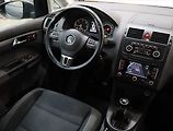 Volkswagen Touran (2011) 2.0 TDI, 7 míst, Serv.kniha - náhled 7