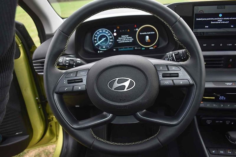 Hyundai i20 po faceliftu se moc nezměnil. Ale škoda to určitě není