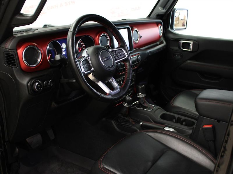 Jeep Wrangler 2,0 T Unlimited Rubicon CZ - fotka 10 z 30