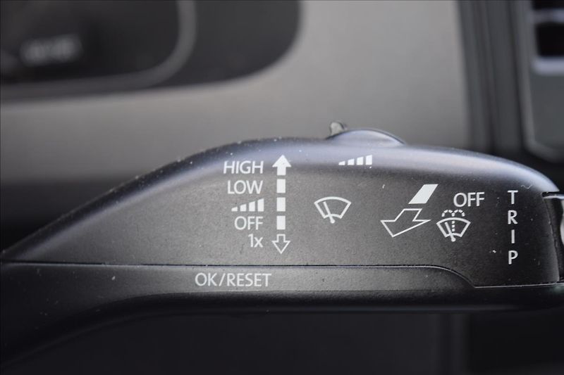 Volkswagen Transporter 2,0 TDI 110KW KLIMA TAŽNÉ NAVI - fotka 35 z 48