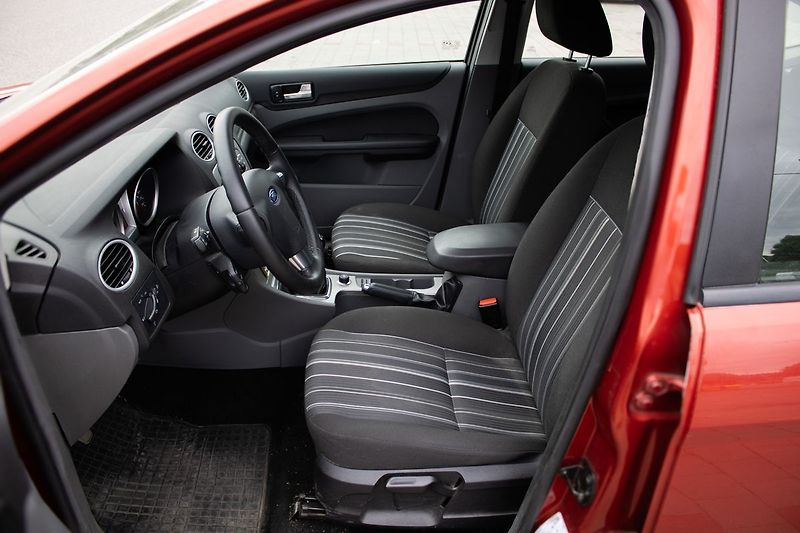 Ford Focus Výjimečný stav, 26447 Km, tažn - fotka 13 z 28