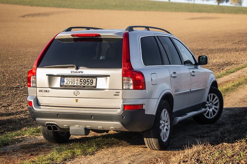 Volvo XC90 DVD, nezávislé topení, tažné. - fotka 5 z 43