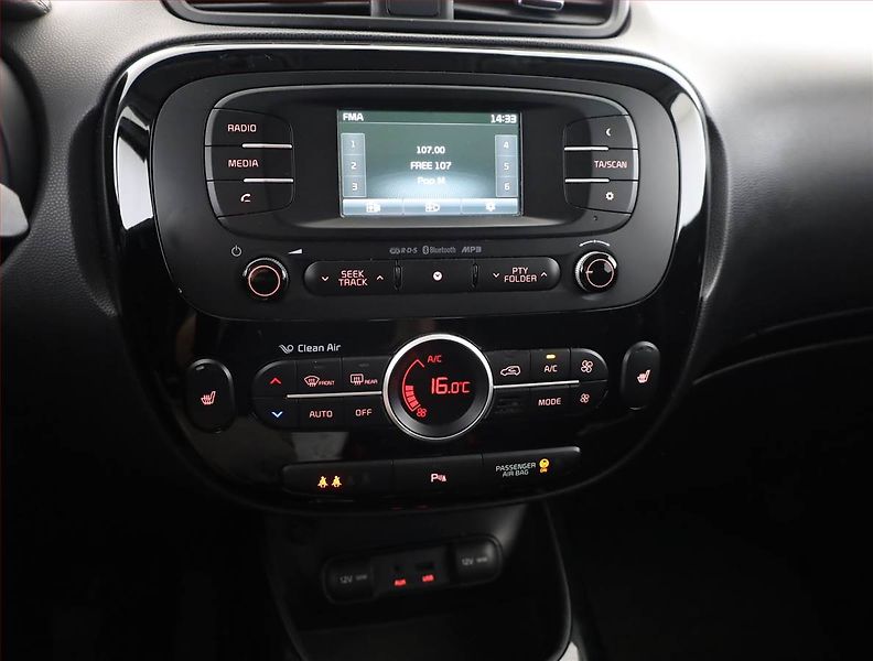 Kia Soul (2016) 1.6 CRDI, Tempomat - fotka 10 z 16