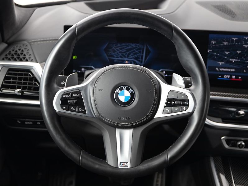 BMW X5 xDrive30d - fotka 12 z 22