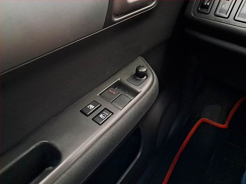 Suzuki Swift (2008) 1.3 i, ČR,1.maj, Serv.kniha - fotka 16 z 16