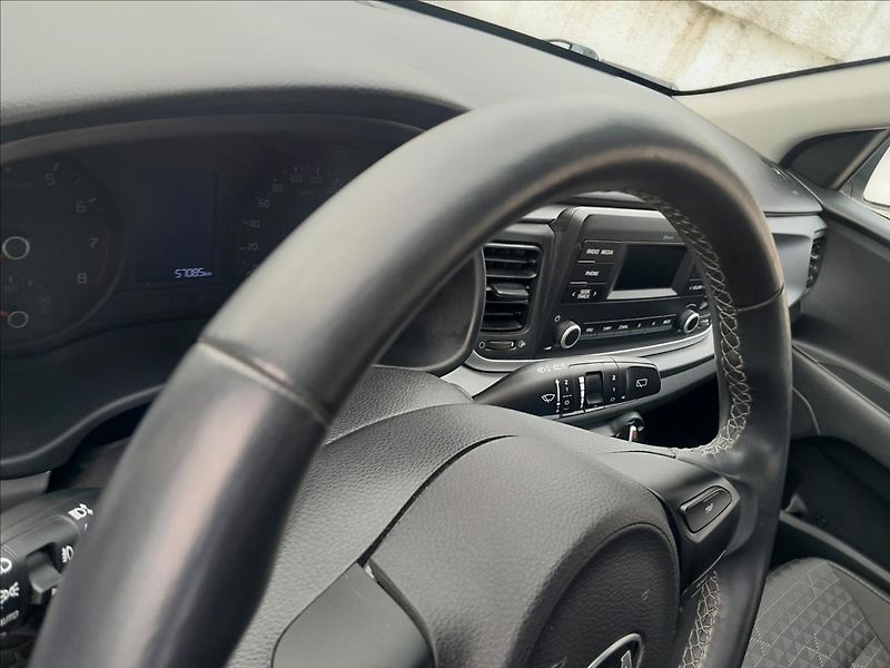 Kia Rio 1,2i 61kW - fotka 37 z 44
