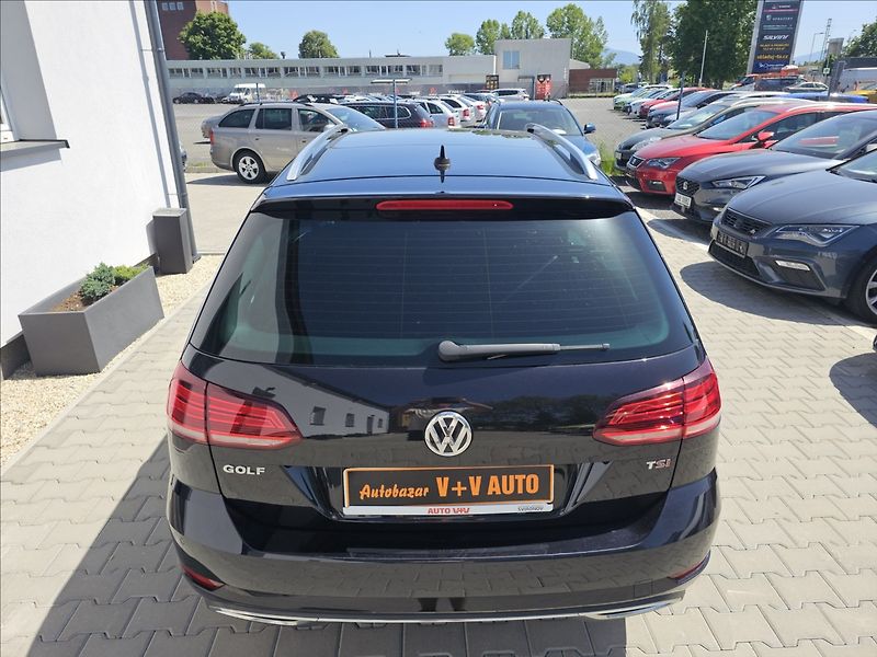 Volkswagen Golf 1,4TSi 110KW DSG Highline - fotka 7 z 50