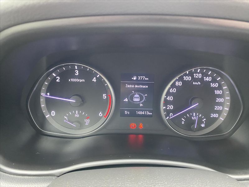 Hyundai i30 1,6 CRDi 81kW Style - fotka 11 z 23