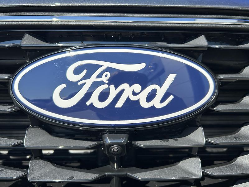 Ford Kuga Top Edition 2.5 HEV 132 kW - fotka 3 z 37