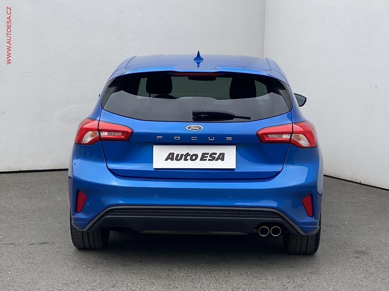 Ford Focus (2019) 1.0 EB, ST-Line, LED, navi - fotka 5 z 19