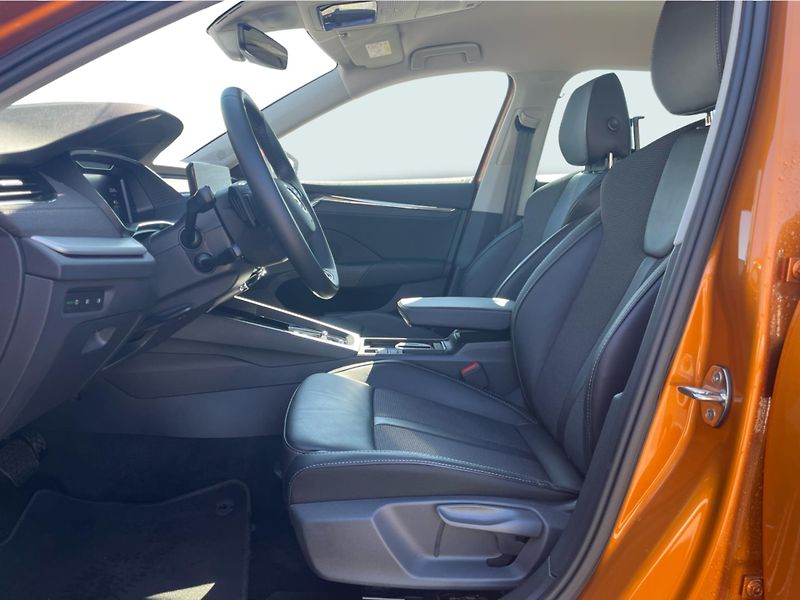 Škoda Octavia COMBI 2.0 TDi DSG 7st. STYLE P - fotka 11 z 25