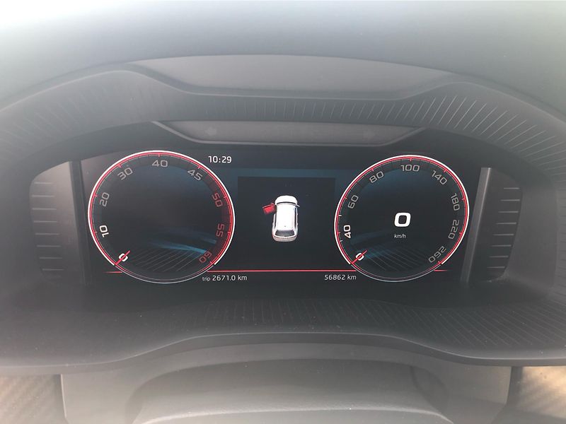 Škoda Kodiaq 2,0 TDI DSG 4x4 Sportline - fotka 19 z 30