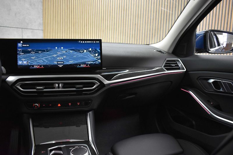 BMW Řada 3 320d xD NEZ. TOPENÍ*ZÁRUKA*ČR* - fotka 9 z 42