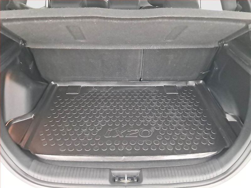 Hyundai ix20 (2014) 1.4 CVVT, Serv.kniha - fotka 14 z 16