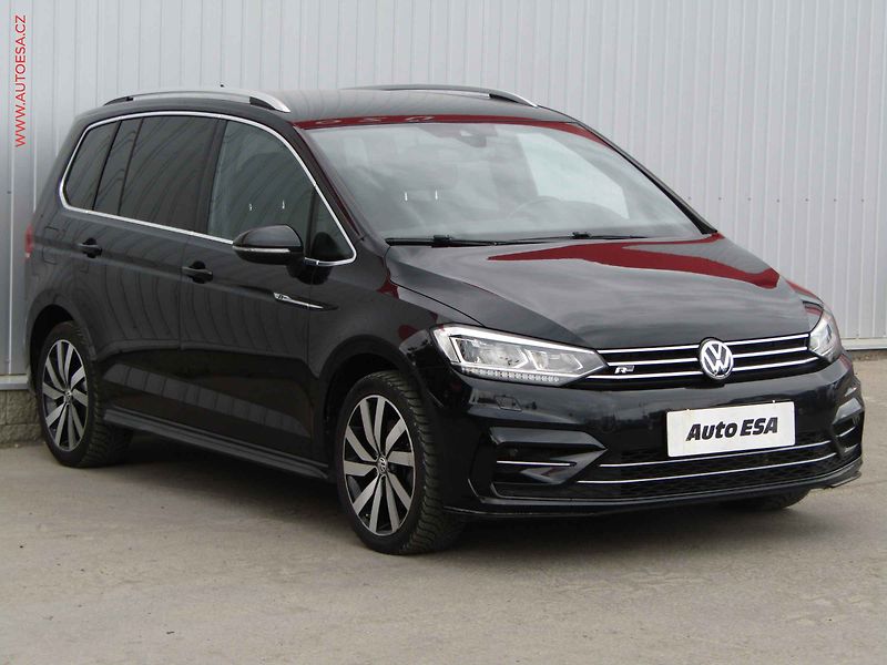 Volkswagen Touran (2018) 2.0 TDi R-Line, DSG, LED - fotka 1 z 21